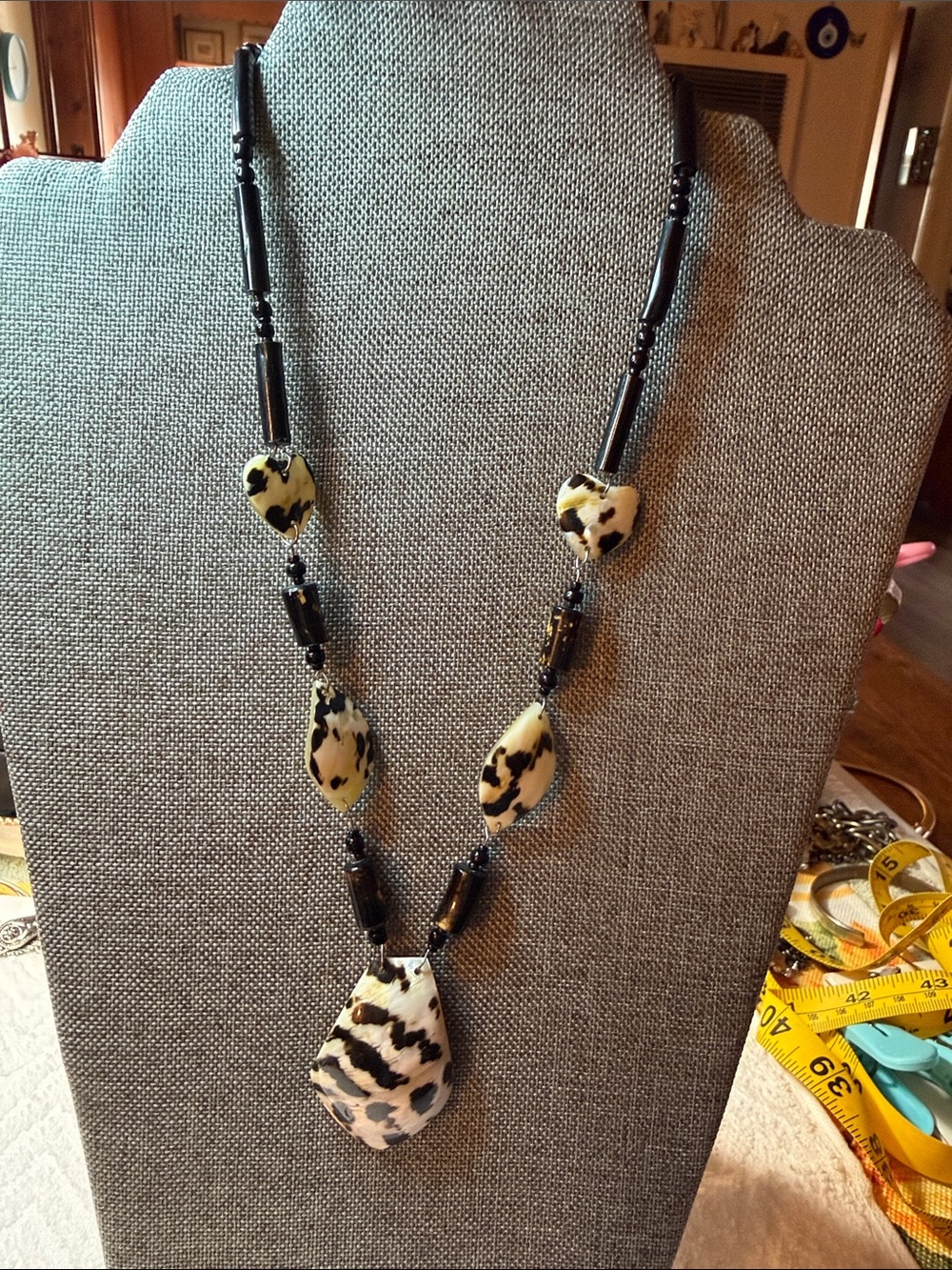 Leopard Print Teardrop Pendant Necklace in Black and Cream